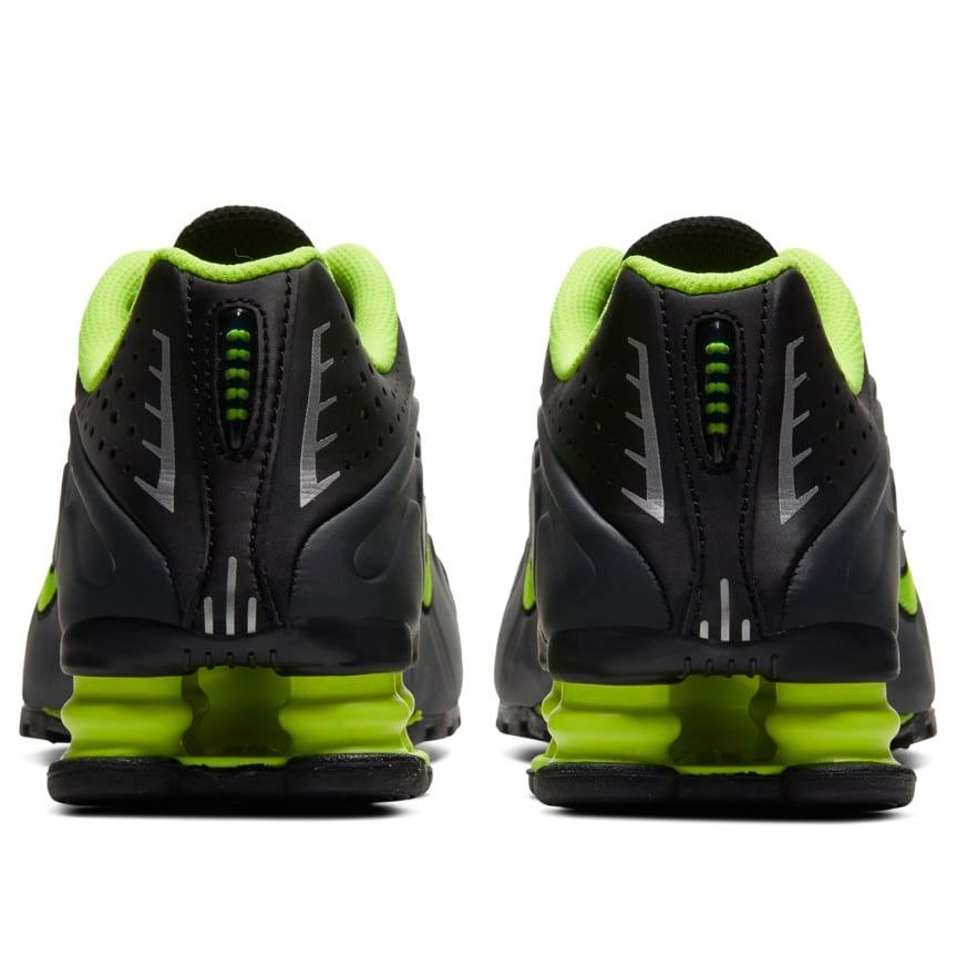 (GS) Nike Shox R4 'Black Volt' CW2626-002