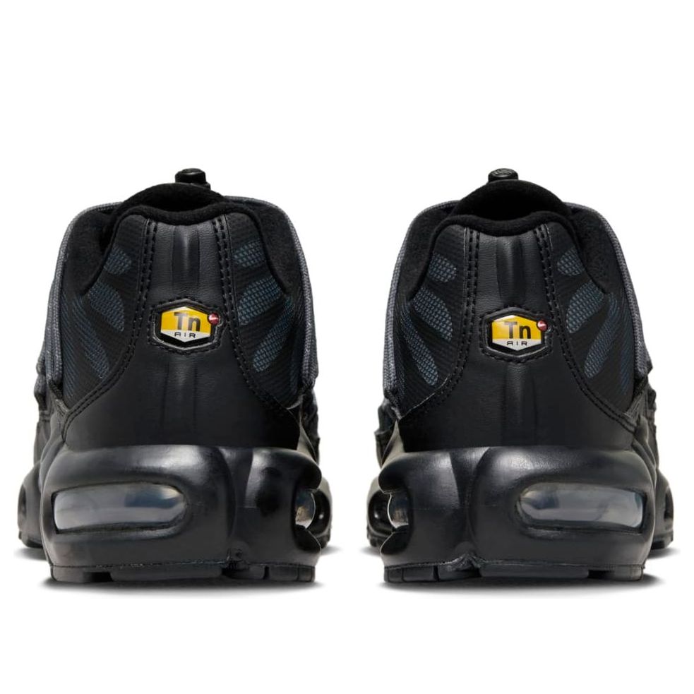 (WMNS) Nike Air Max Plus 'Black Metallic Platinum' FZ2770-001