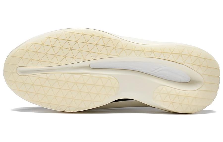 (WMNS) Li-Ning YunYou Fluffy 'Black White' AZGS146-4