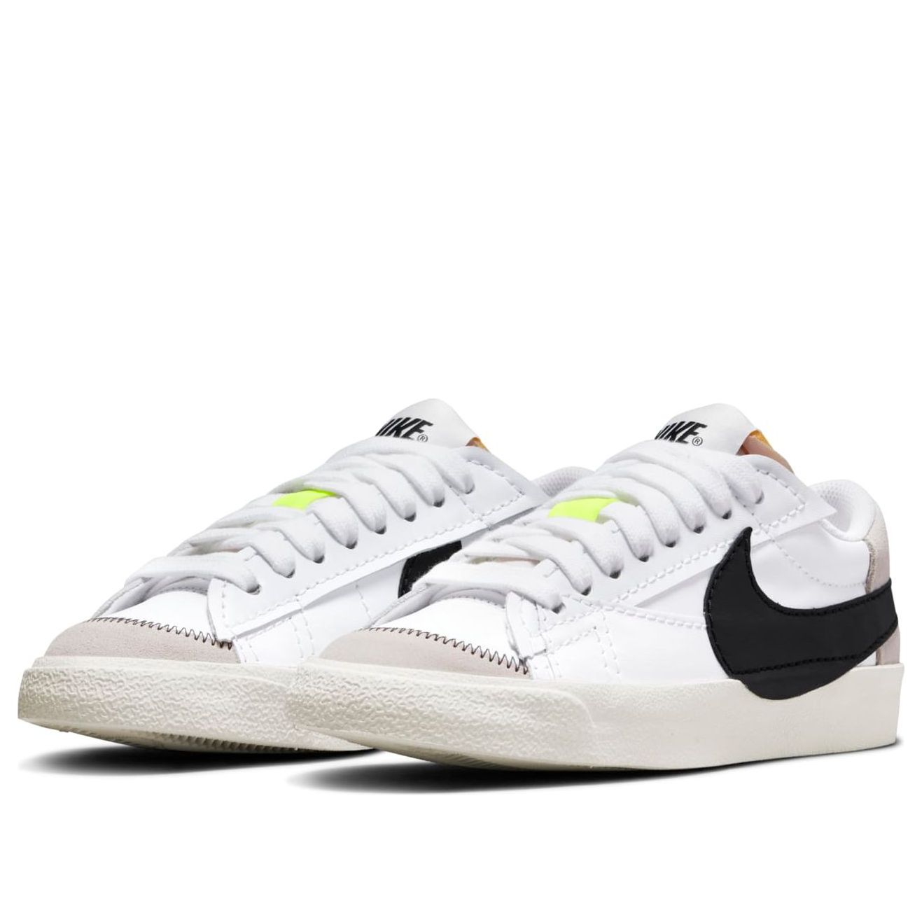 (WMNS) Nike Blazer Low Jumbo 'White Black' DQ1470-101