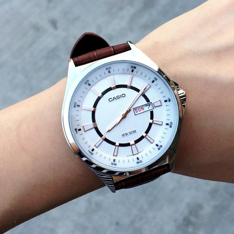 CASIO Male DRESS Japan / South Korea Fashion Quartz Mens MTP-E108L-7AVDF