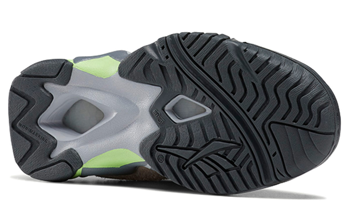 (WMNS) Reebok Hurrikaze 2 Low 'It's A Man's World' FX4975