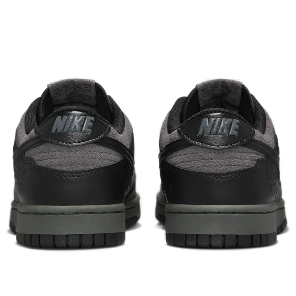 (WMNS) Nike Dunk Low 'Black Roses' HF1986-001