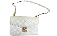 CHANEL 21K Winter Lambskin Chain Bag Shoulder Bag Crossbody Bag Regular Women's White