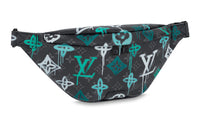 LOUIS VUITTON Discovery Bumbag Lv Graffiti Multicolor