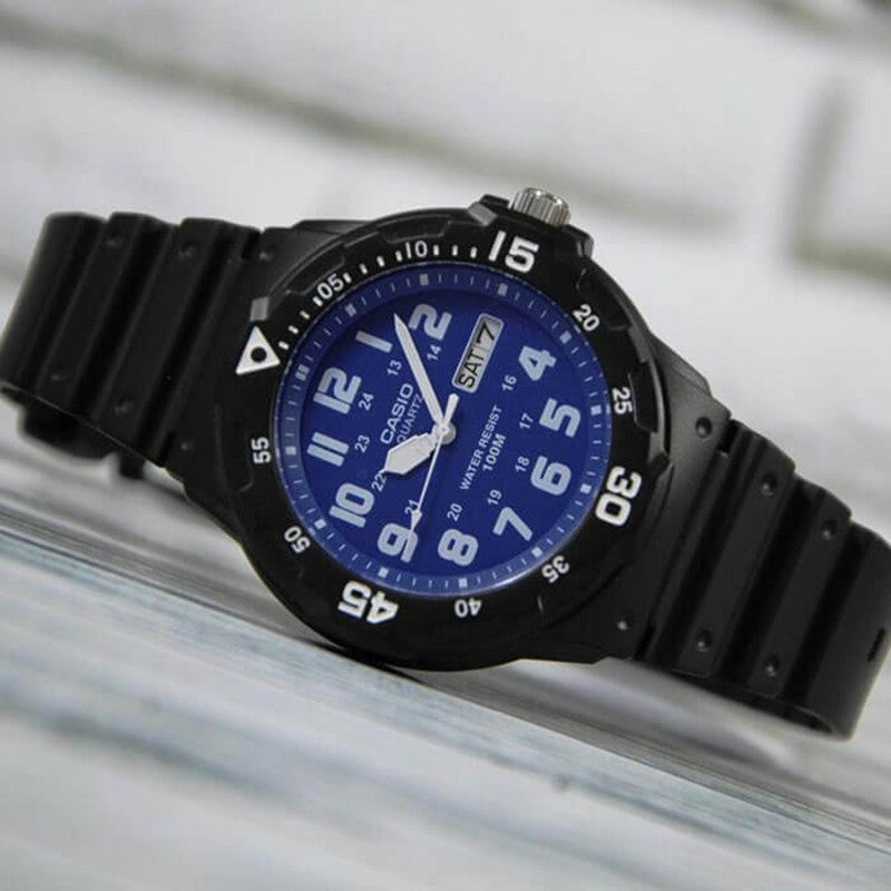 CASIO DIVER LOOK Series Water Proof Waterproof Blue Analog MRW-200H-2B2