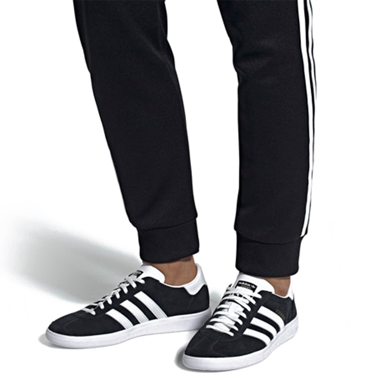 (WMNS) adidas originals Jogger 'Black White' EF5739