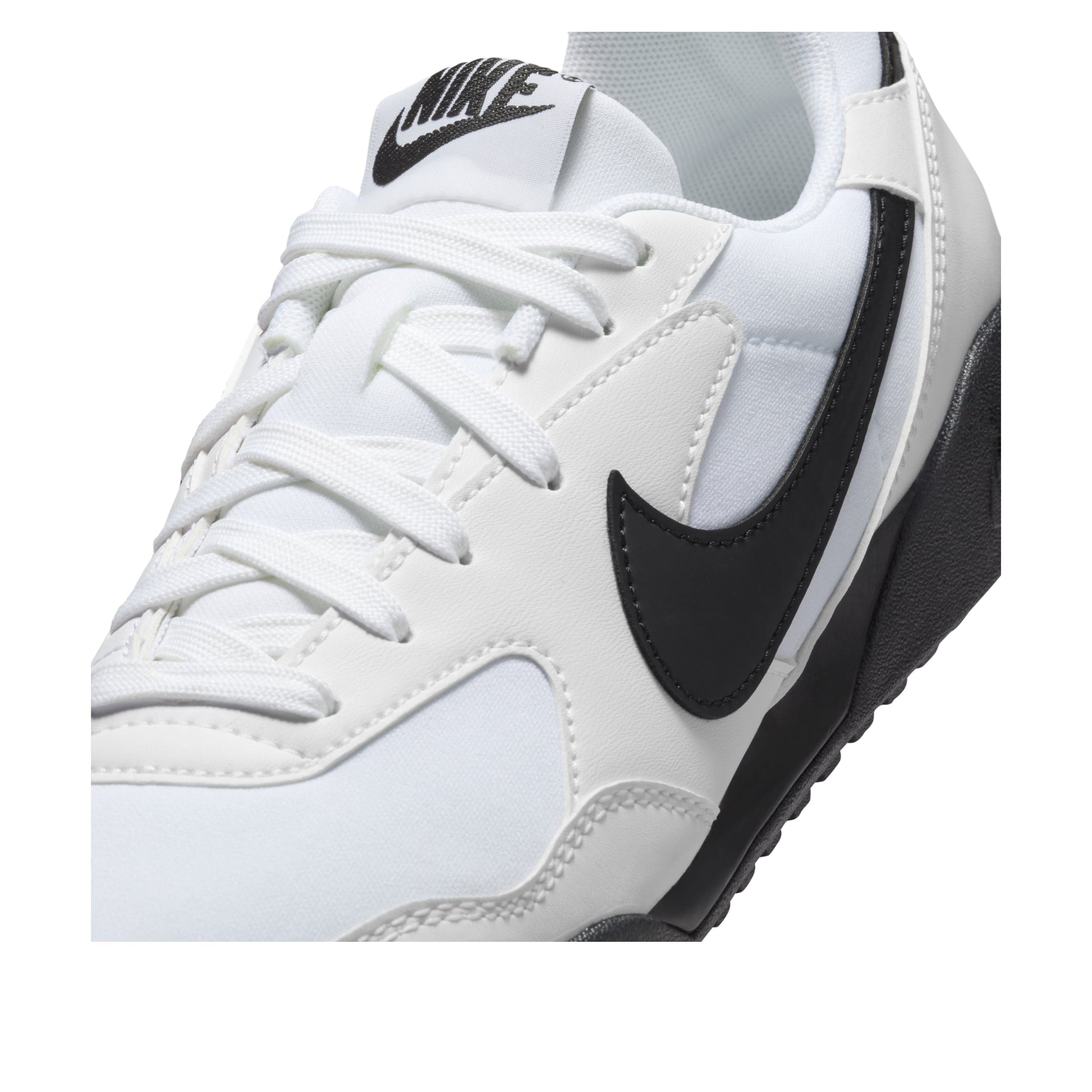 (WMNS) Nike Terra Manta 'White Black' HQ1940-100
