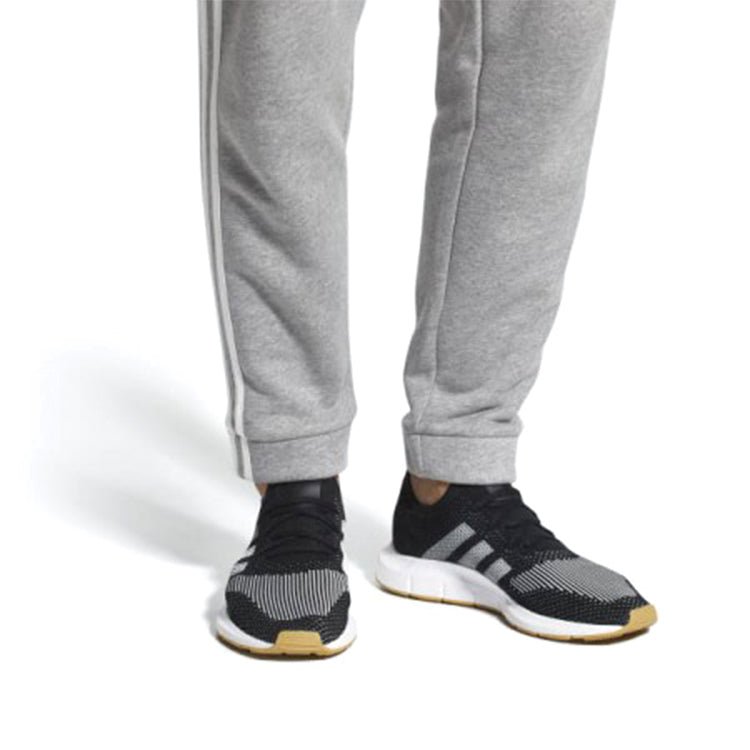 adidas Swift Run Primeknit 'Core Black White' CQ2891