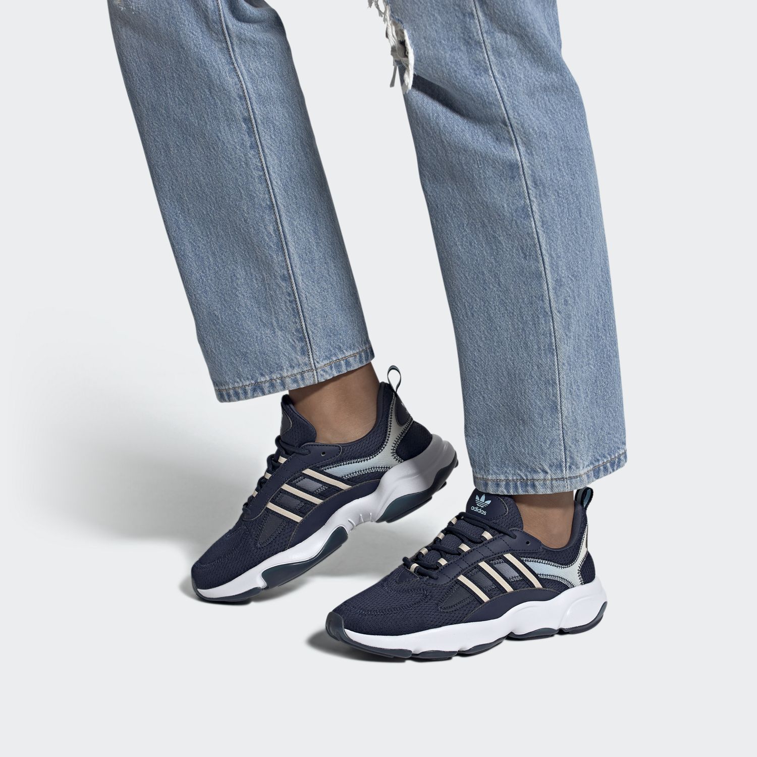 (WMNS) adidas originals Haiwee 'Navy Blue' FV9484