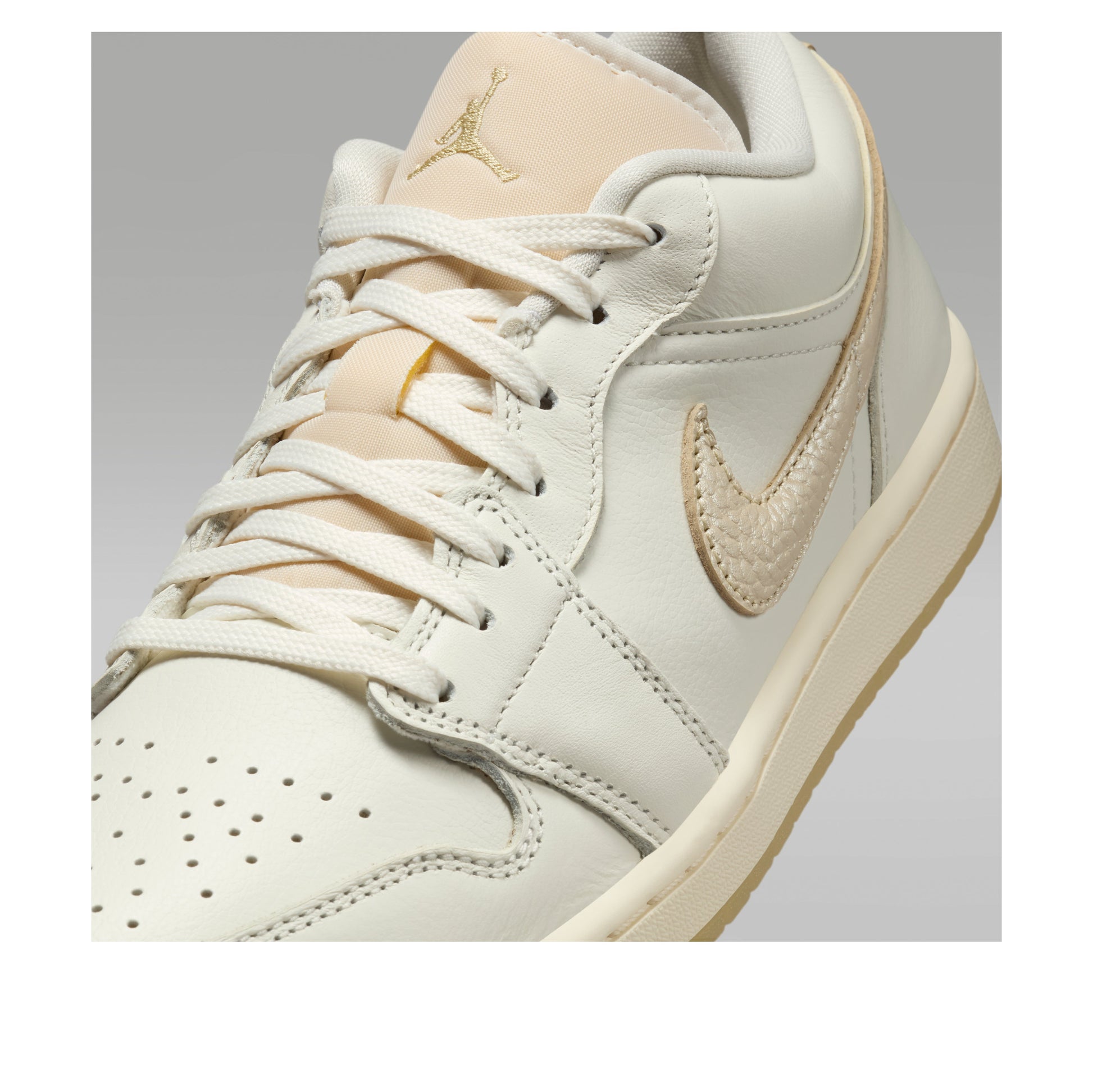 (WMNS) Air Jordan 1 Low SE 'Sail Pale Ivory Team Gold' HV5157-100