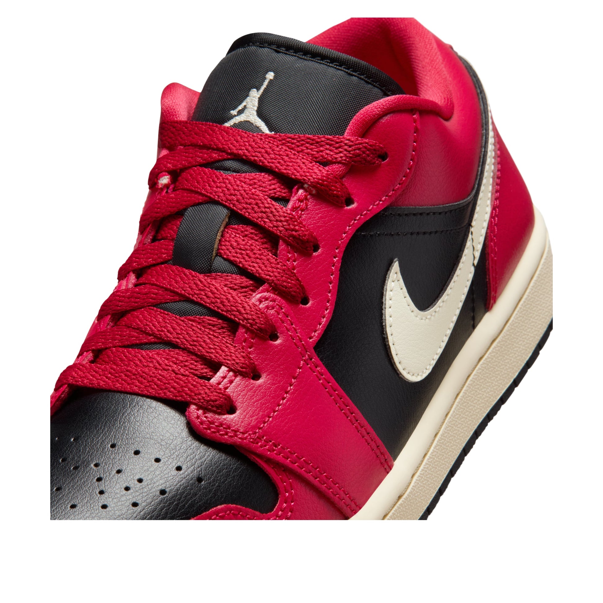 (WMNS) Air Jordan 1 Low 'Mystic Hibiscus Black Coconut Milk' DC0774-605