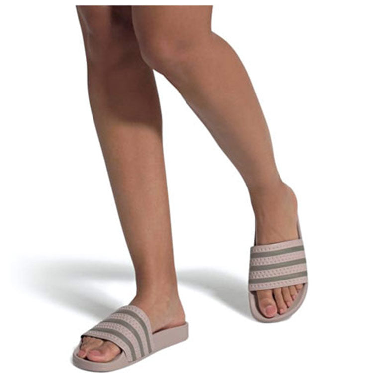 (WMNS) adidas Adilette Slides 'Grey Clay' FV0040