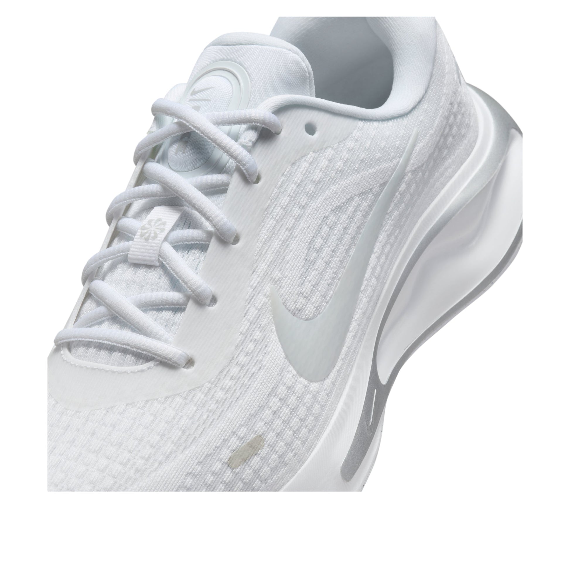 (WMNS) Nike Journey Run 'White Pure Platinum' FJ7765-102