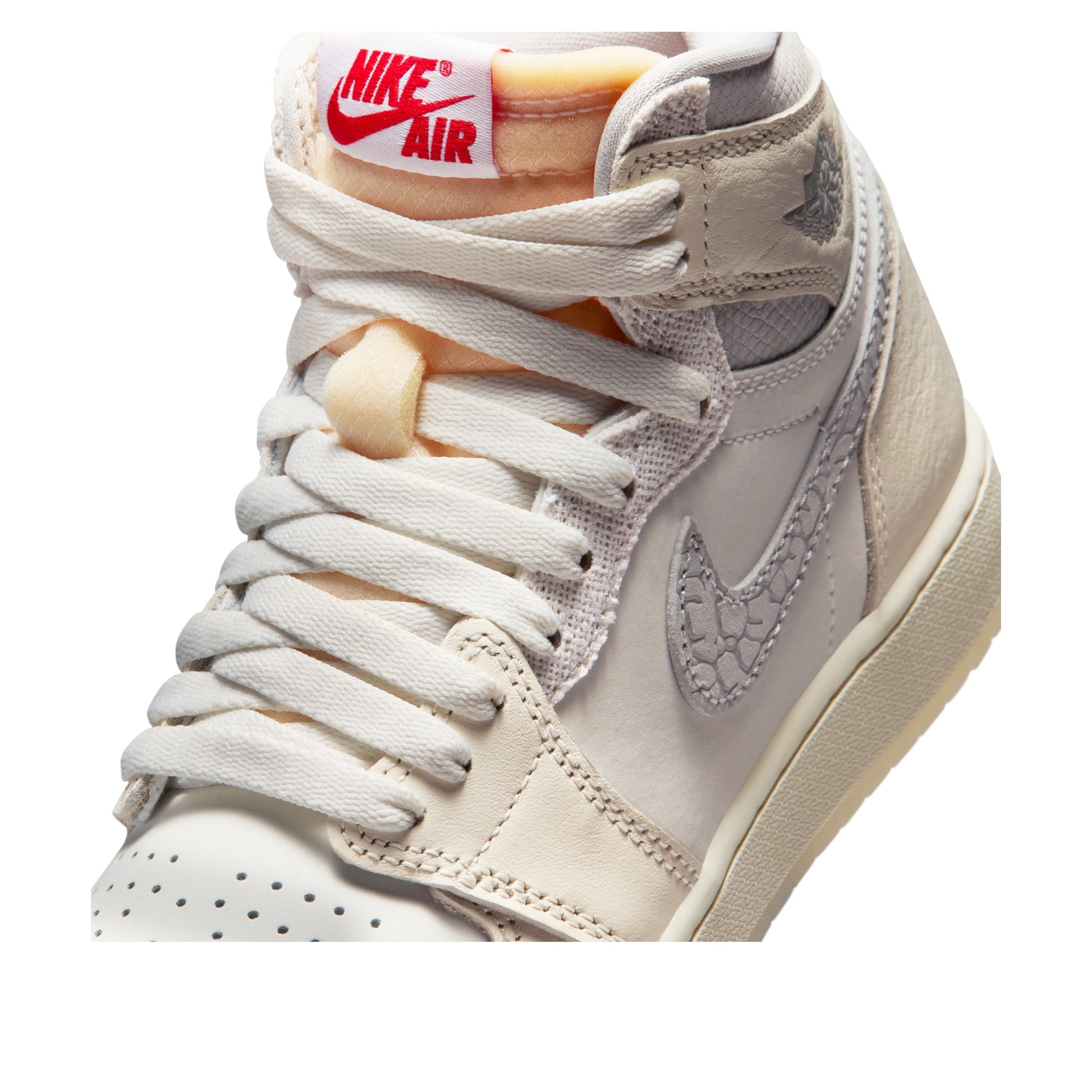 (GS) Air Jordan 1 High OG 'Sail University Red' IH4281-100