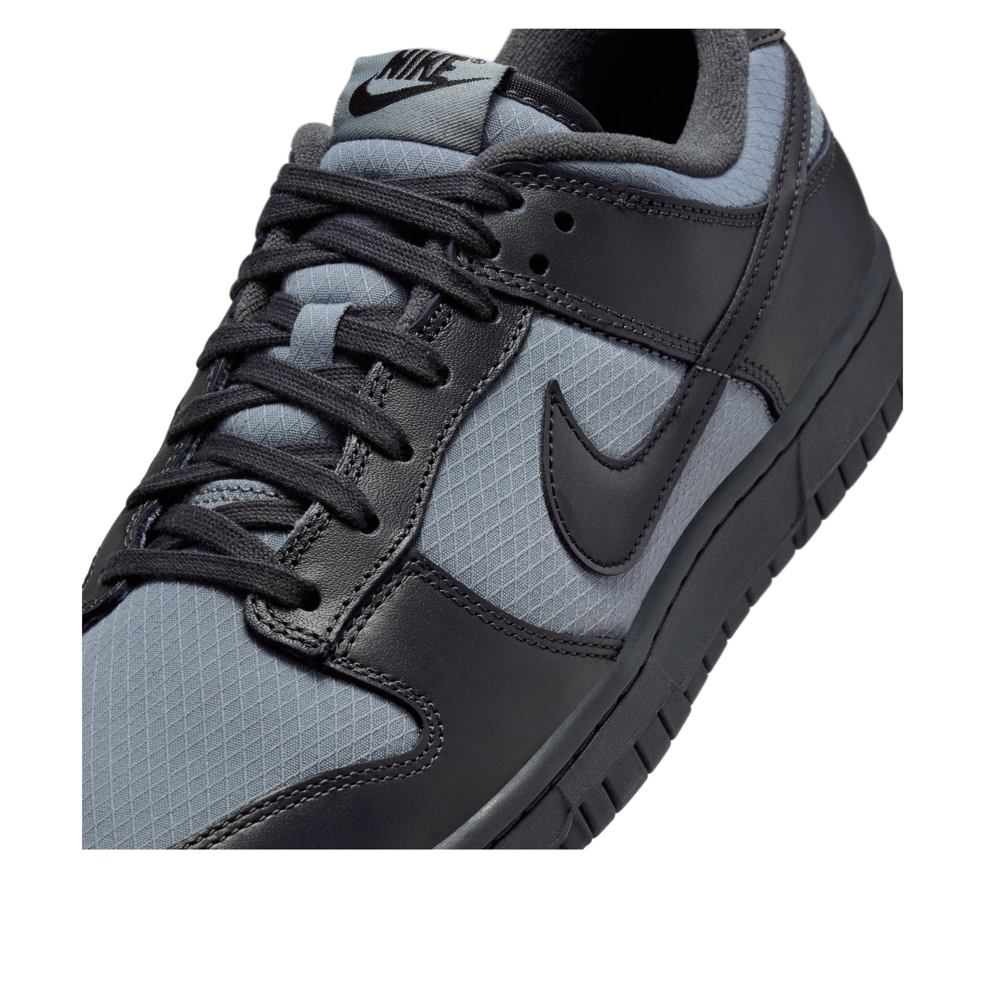 Nike Dunk Low 'Off Noir Smoke Grey' FZ3052-001
