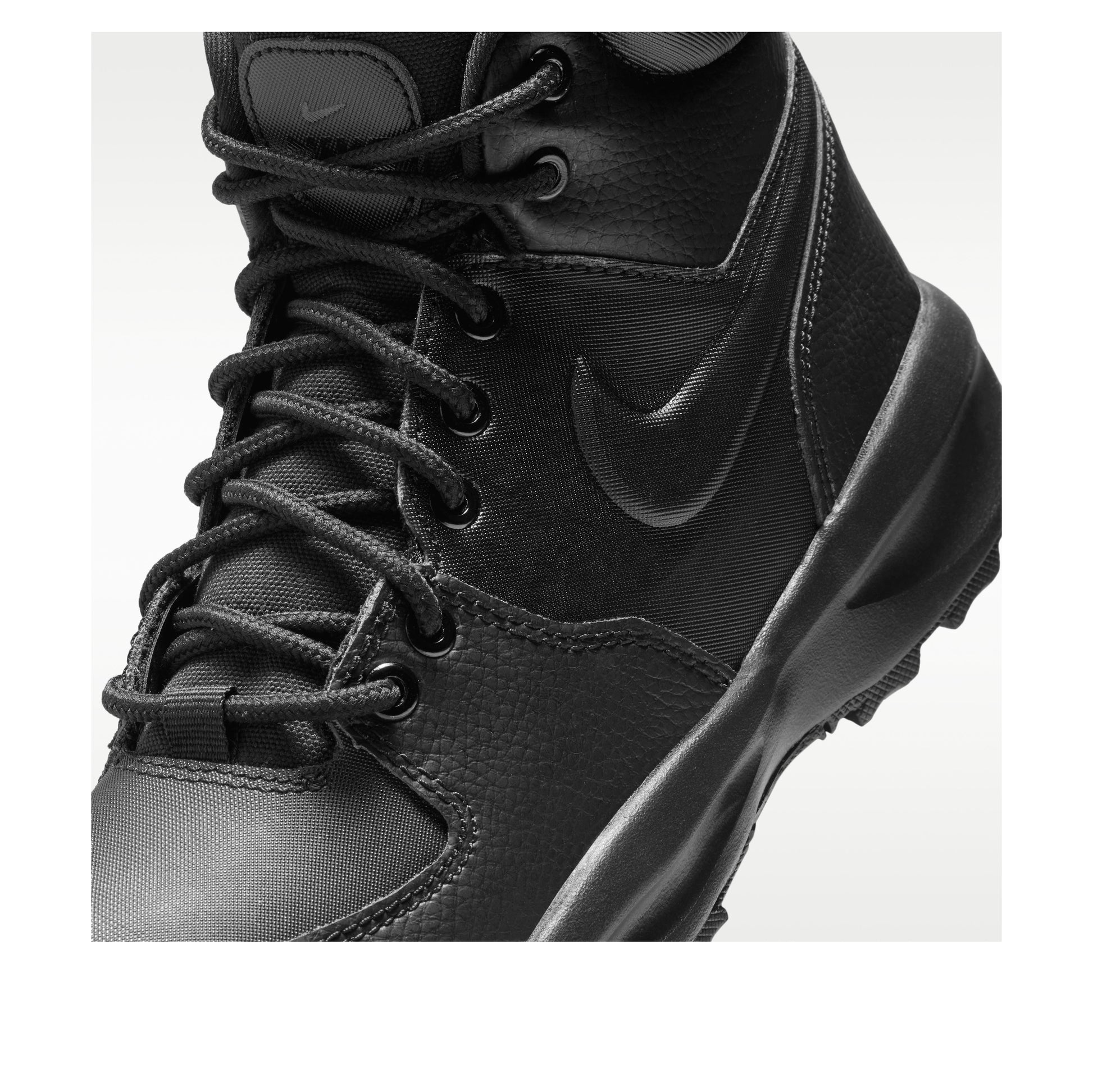 (GS) Nike Manoa 17 'Black' IH7679-001