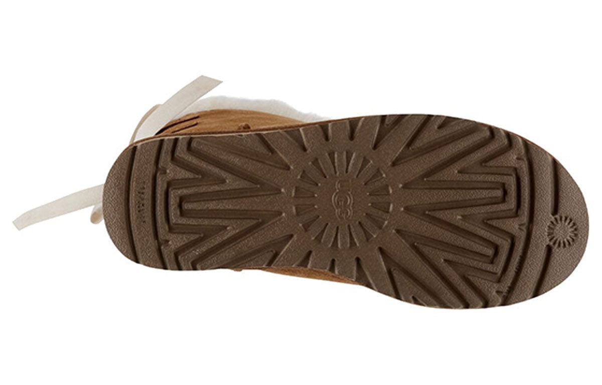 (WMNS) UGG Short Bow Stiefel Fleece Lined Brown 1110706-CHE