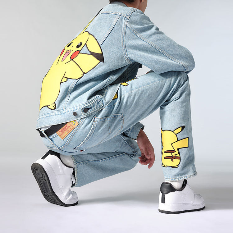 Men's Levis x Pokmon Crossover Pikachu Embroidered Cartoon Denim Jacket Cartoon Denim 77380-0040