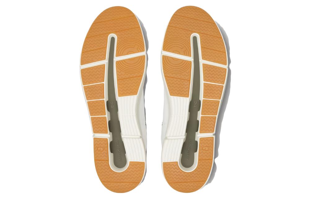 On Running The Roger Centre Court 'White Olive' 3MD30241528