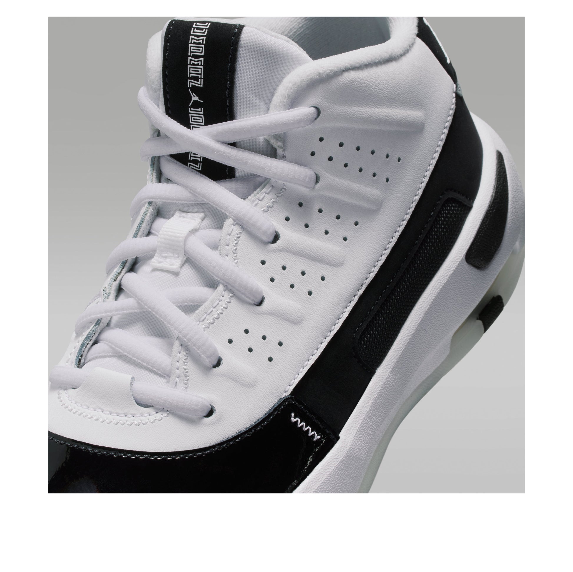(GS) Air Jordan Max Aura 7 'White Summit White Black' HQ2089-100