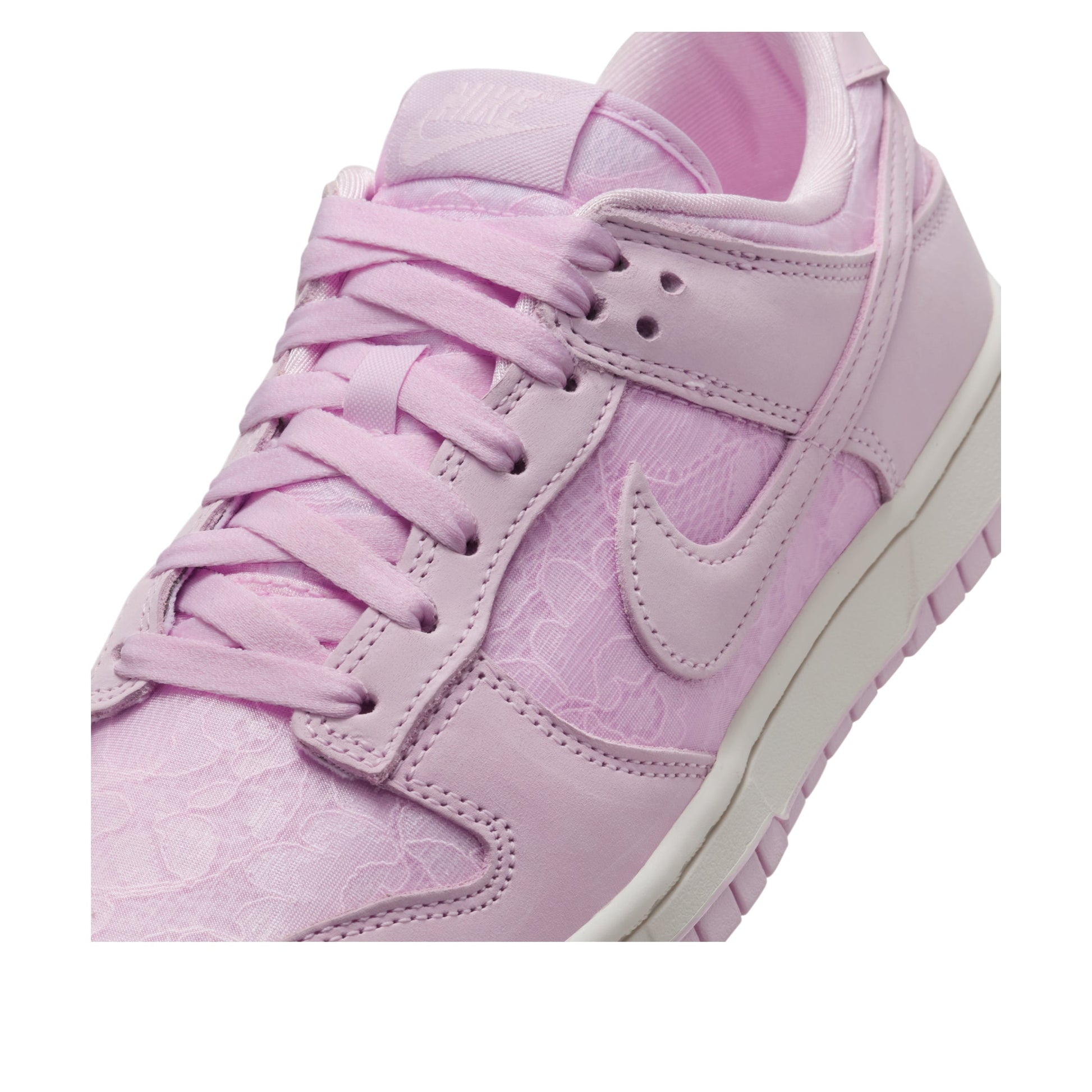 (WMNS) Nike Dunk Low 'Regal Pink' HJ5870-600