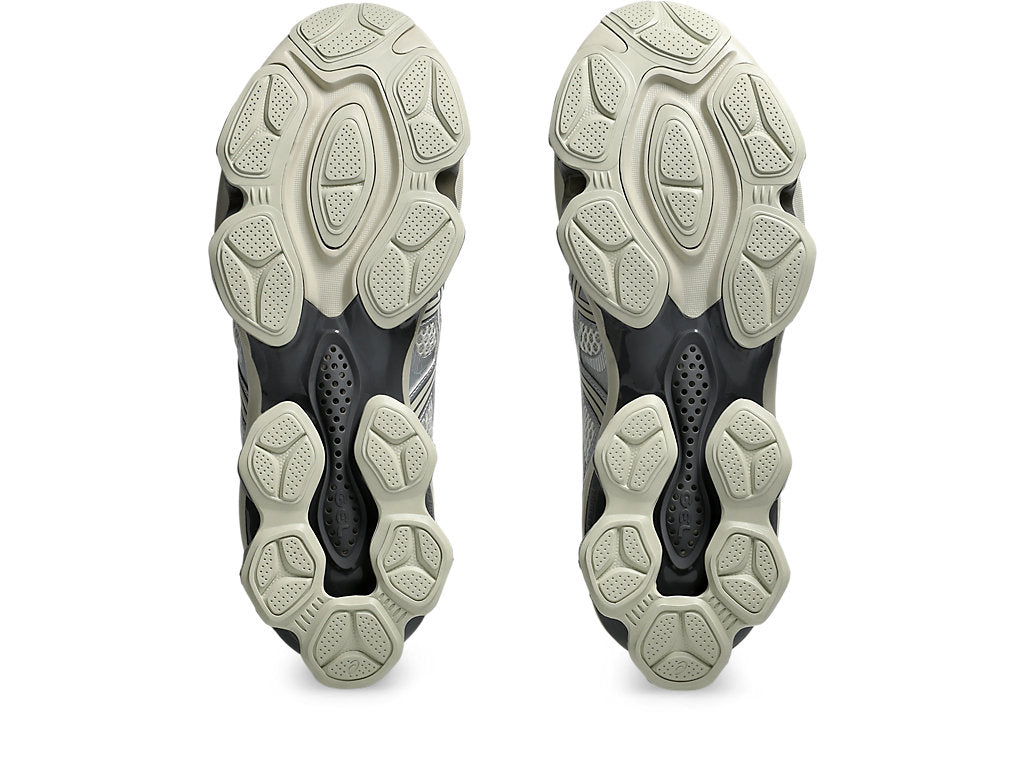 ASICS Gel-Quantum Kinetic 'White Light Dust' 1203A270-101