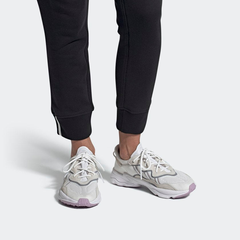 (WMNS) adidas Ozweego 'Cloud White' EE7012