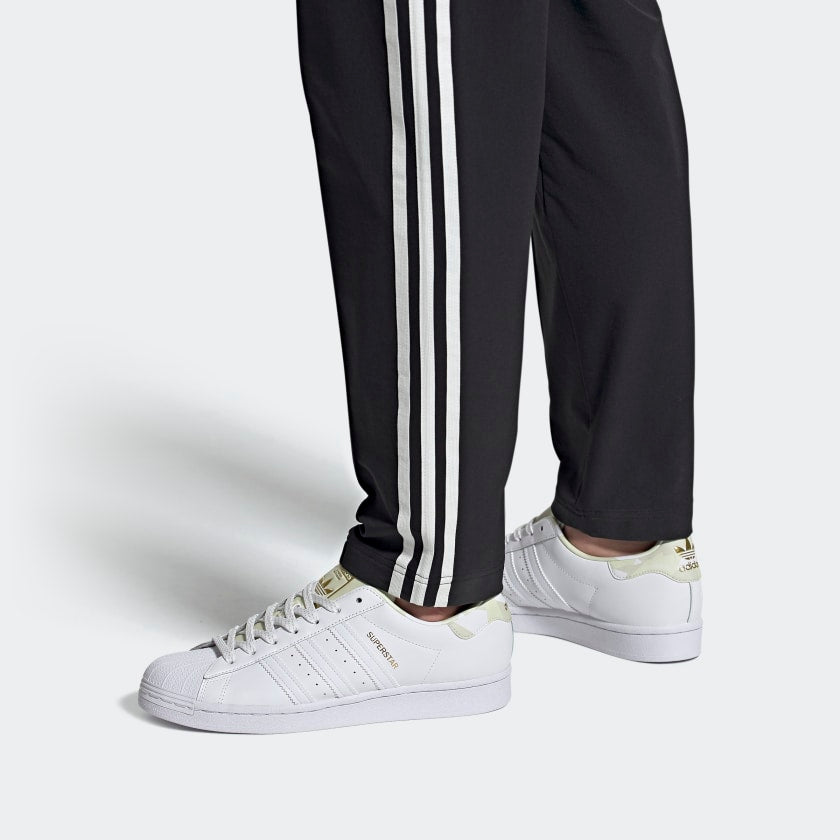 adidas originals Superstar 'White Gold' FV8311