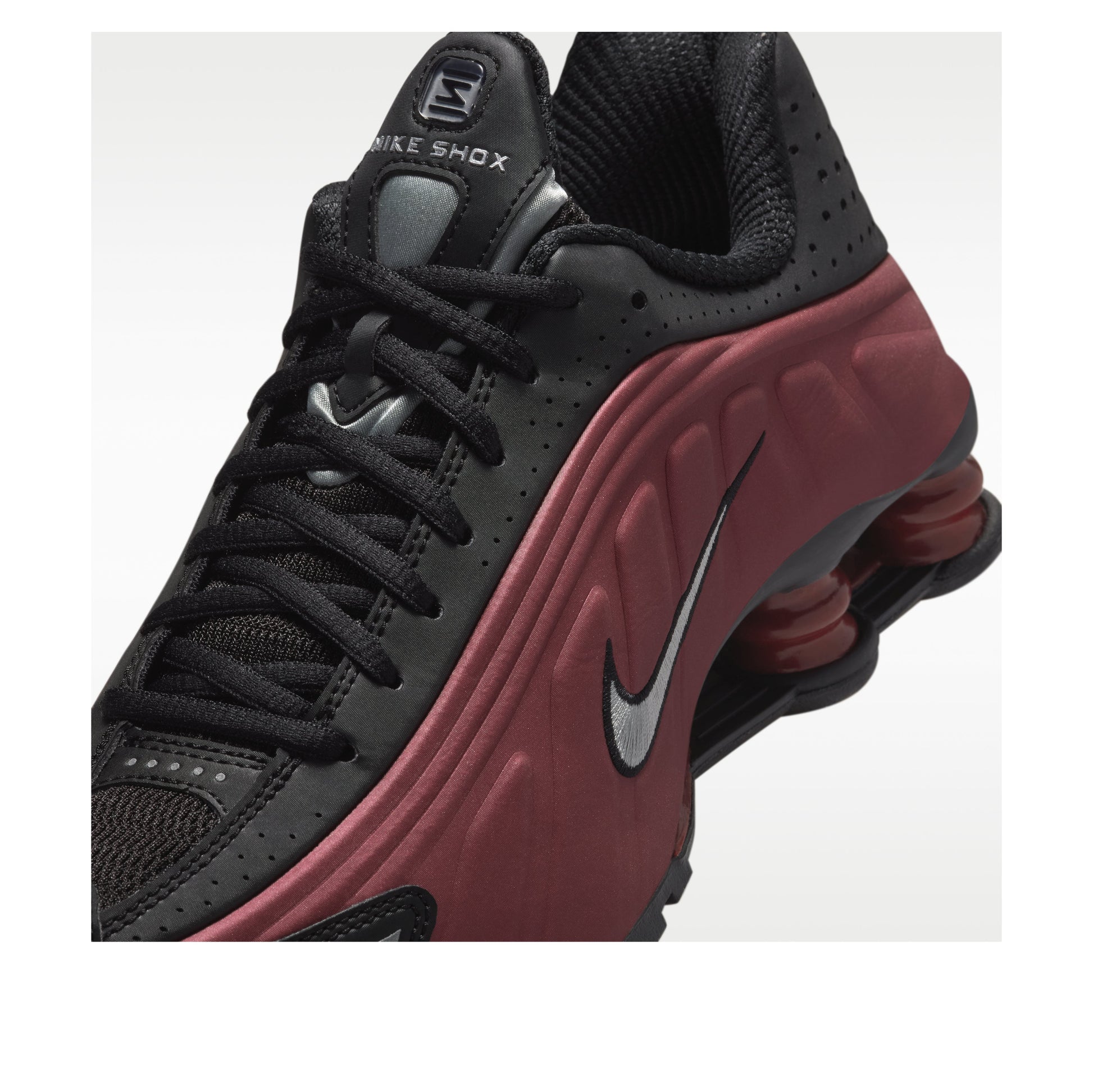 (WMNS) Nike Shox R4 'Black Team Red' AR3565-009