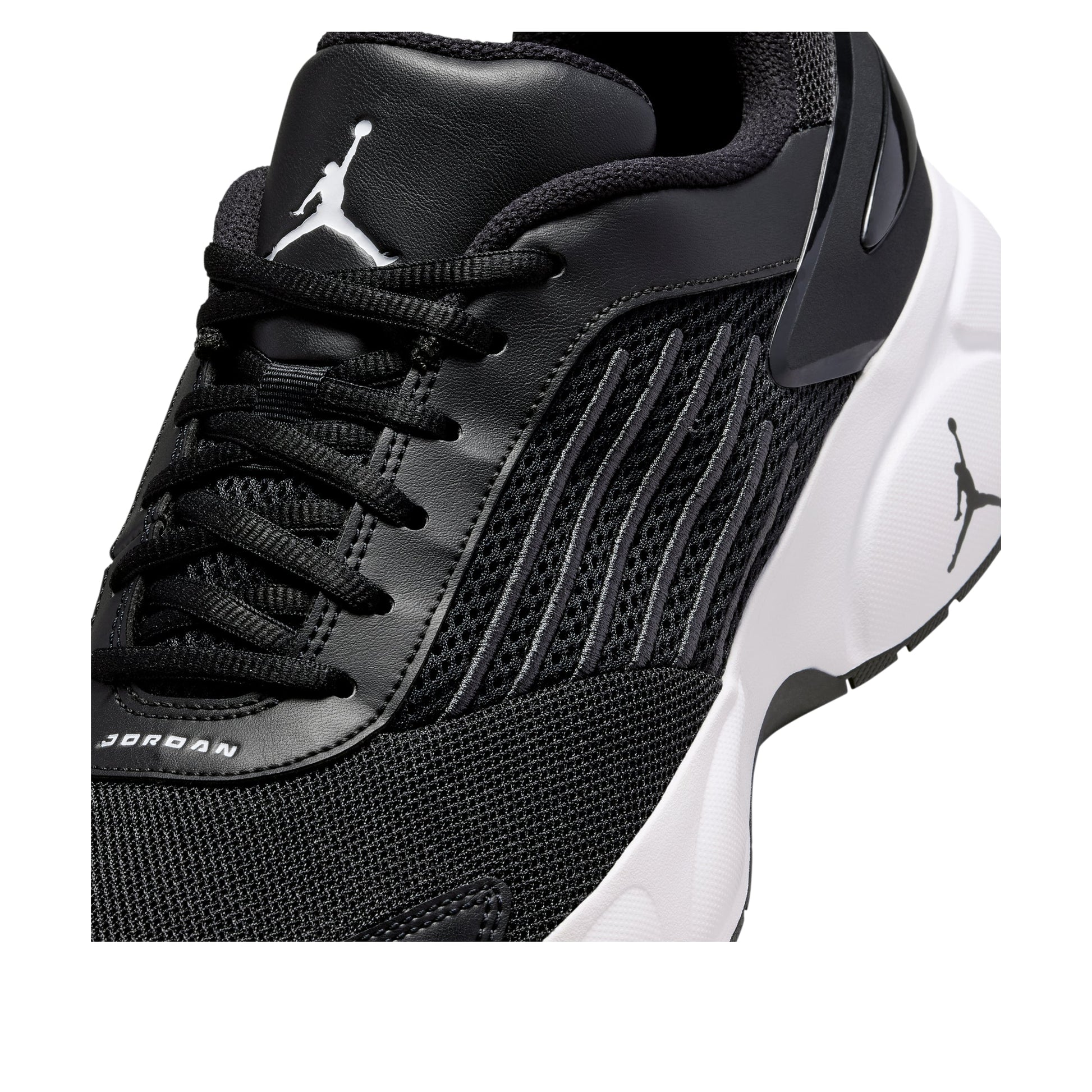 Air Jordan Trunner Flow 'Black White' IO2091-003