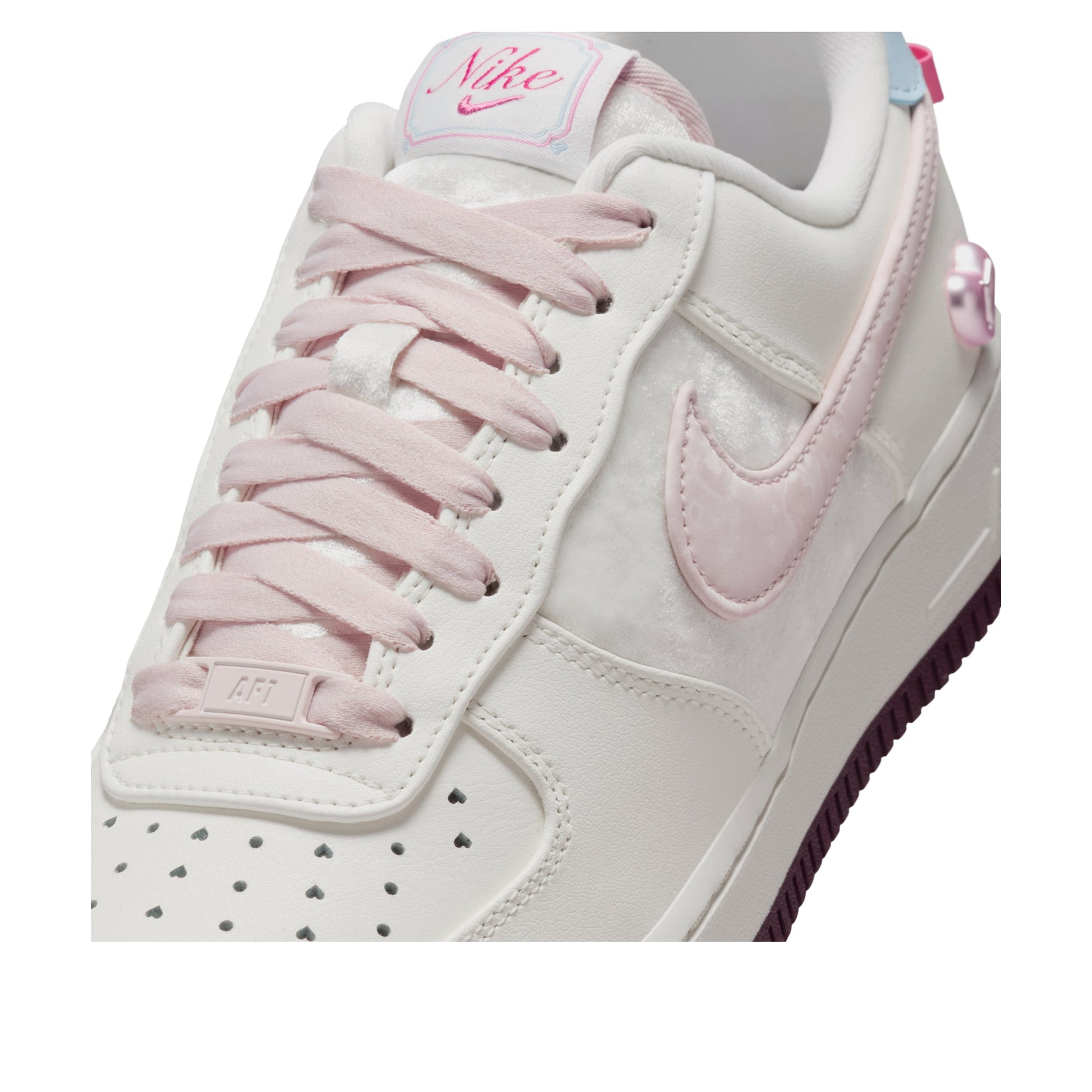 (WMNS) Nike Air Force 1 Low 'Valentine’s Day' 2026 IQ4937-161