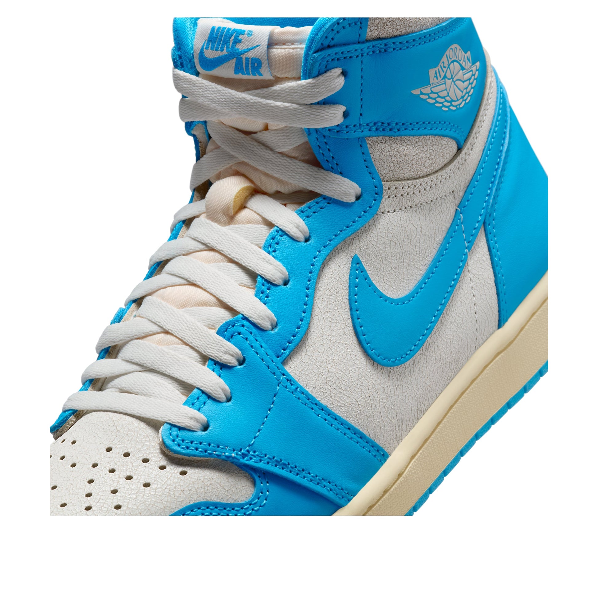 Air Jordan 1 Retro High 'UNC Reimagined' DZ5485-402