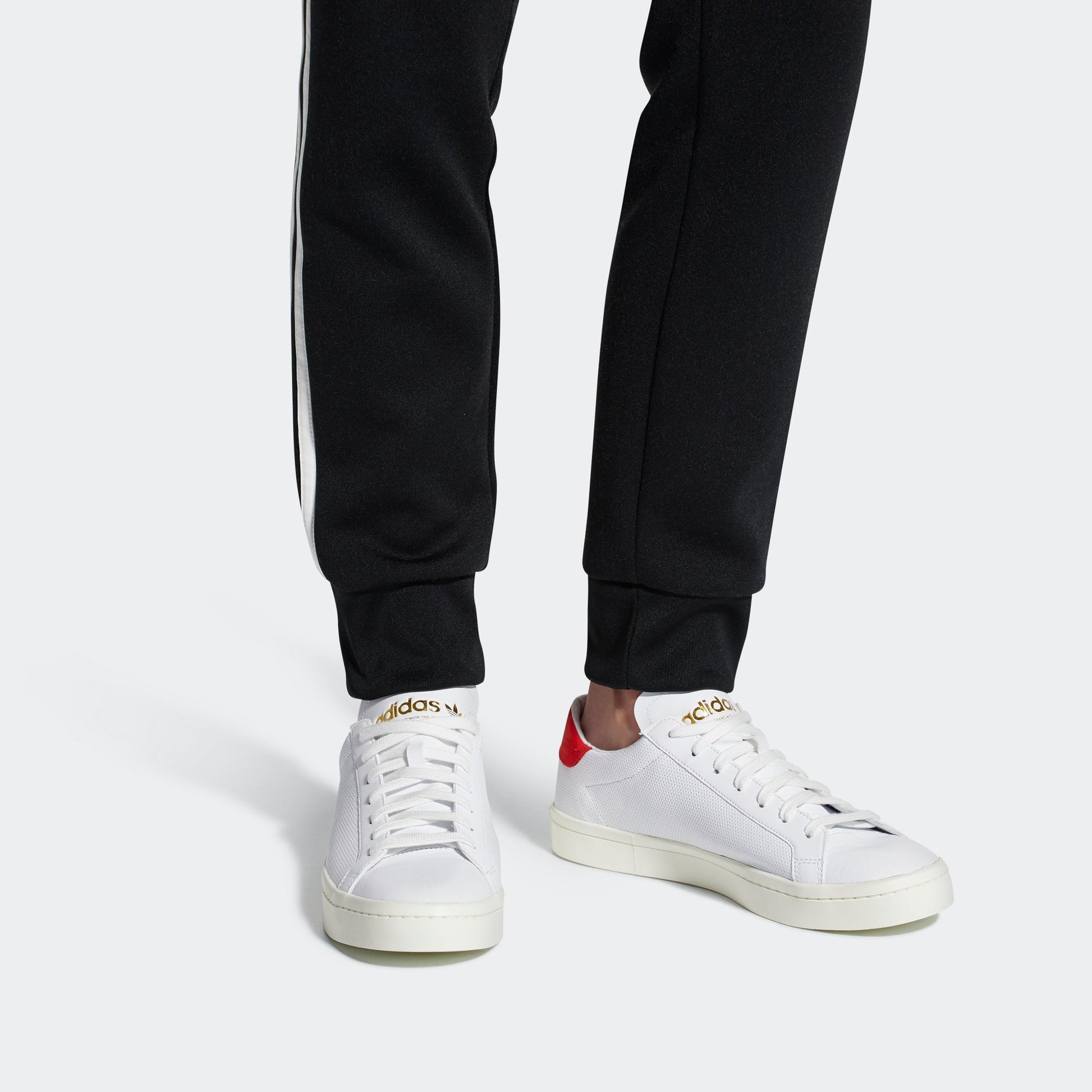 adidas originals Courtvantage Casual Skate Shoes White Red Unisex 'White Red' CQ2566