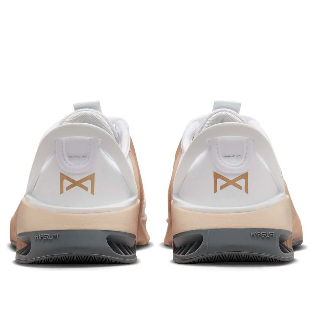 (WMNS) Nike Metcon 9 EasyOn 'White Metallic Gold Sanddrift' DZ2540-104