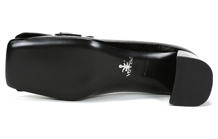 (WMNS) PRADA Logo Plaque Heeled Loafers 'Black' 1D319M_H27_F0002_F_055