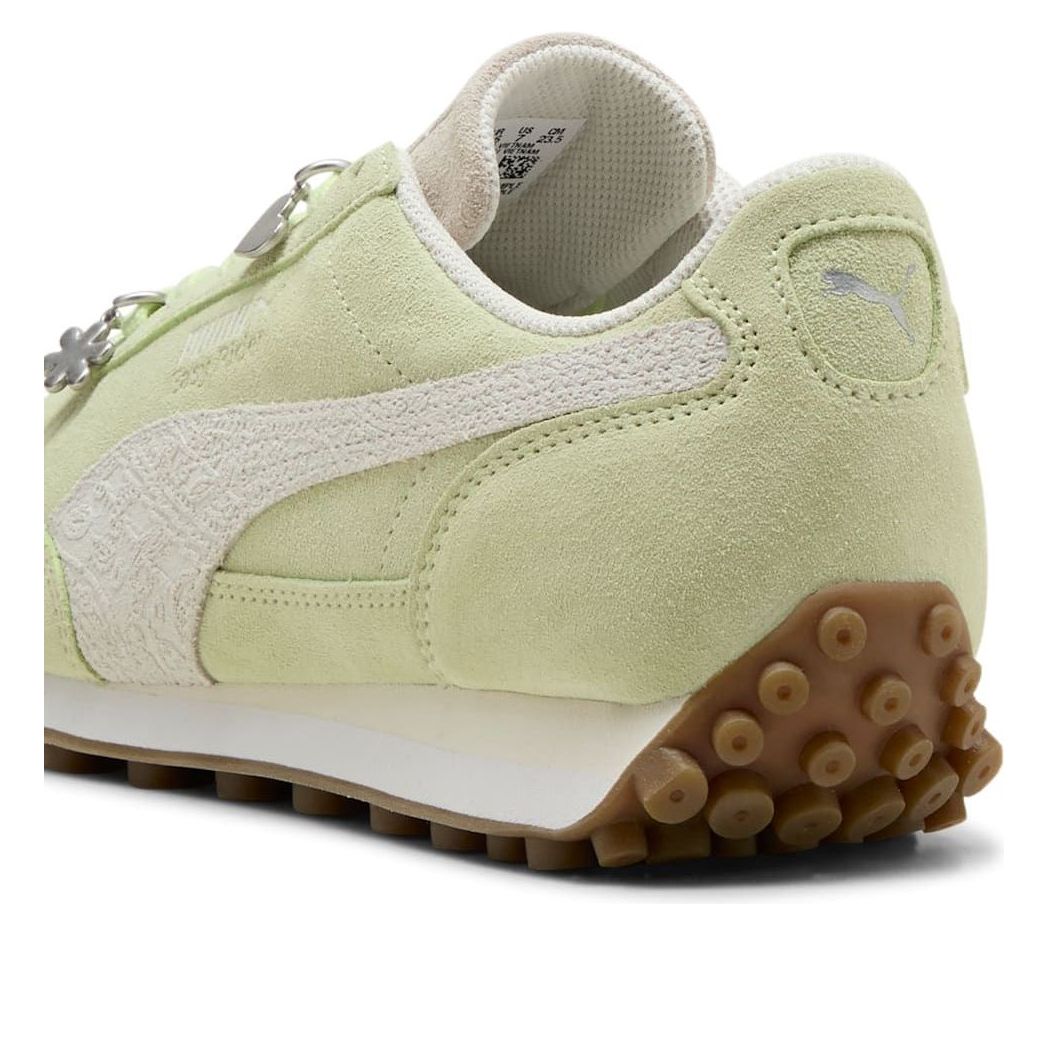 (WMNS) PUMA Easy Rider Embroidery 'Apple Spritz Warm White' 405495-01