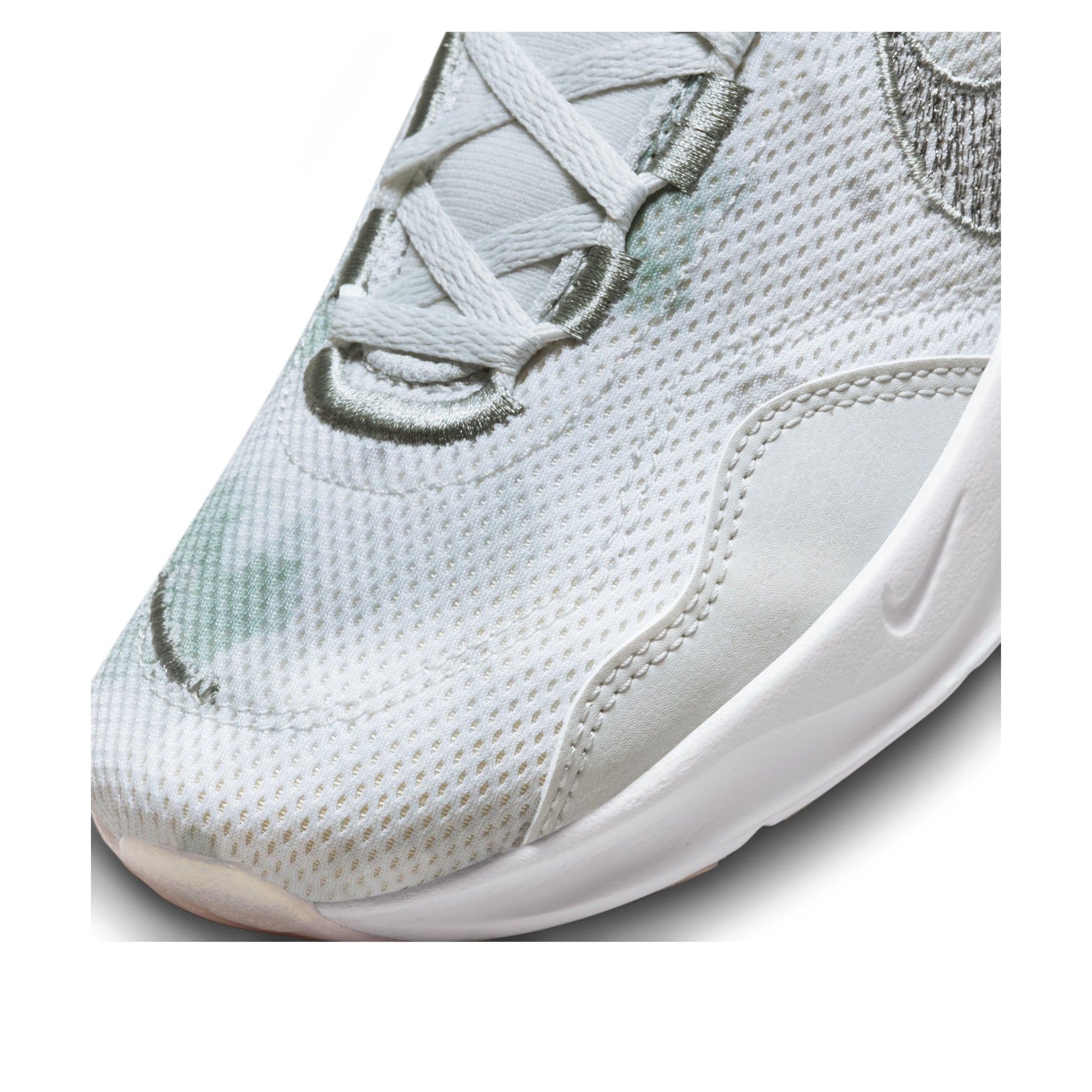 (WMNS) Nike Legend Essential 3 Next Nature Premium DV9008-001