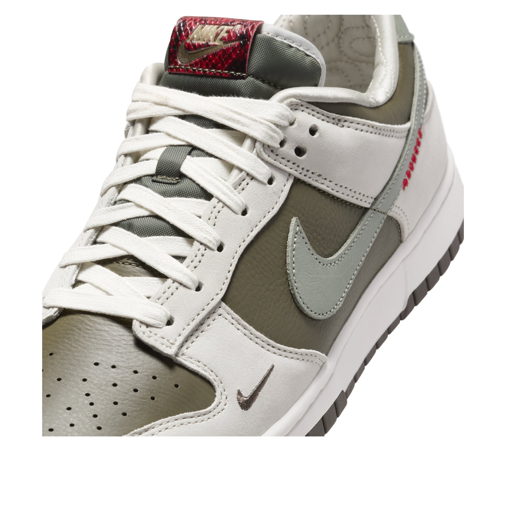 Nike Dunk Low 'Year of the Snake' HV5980-231