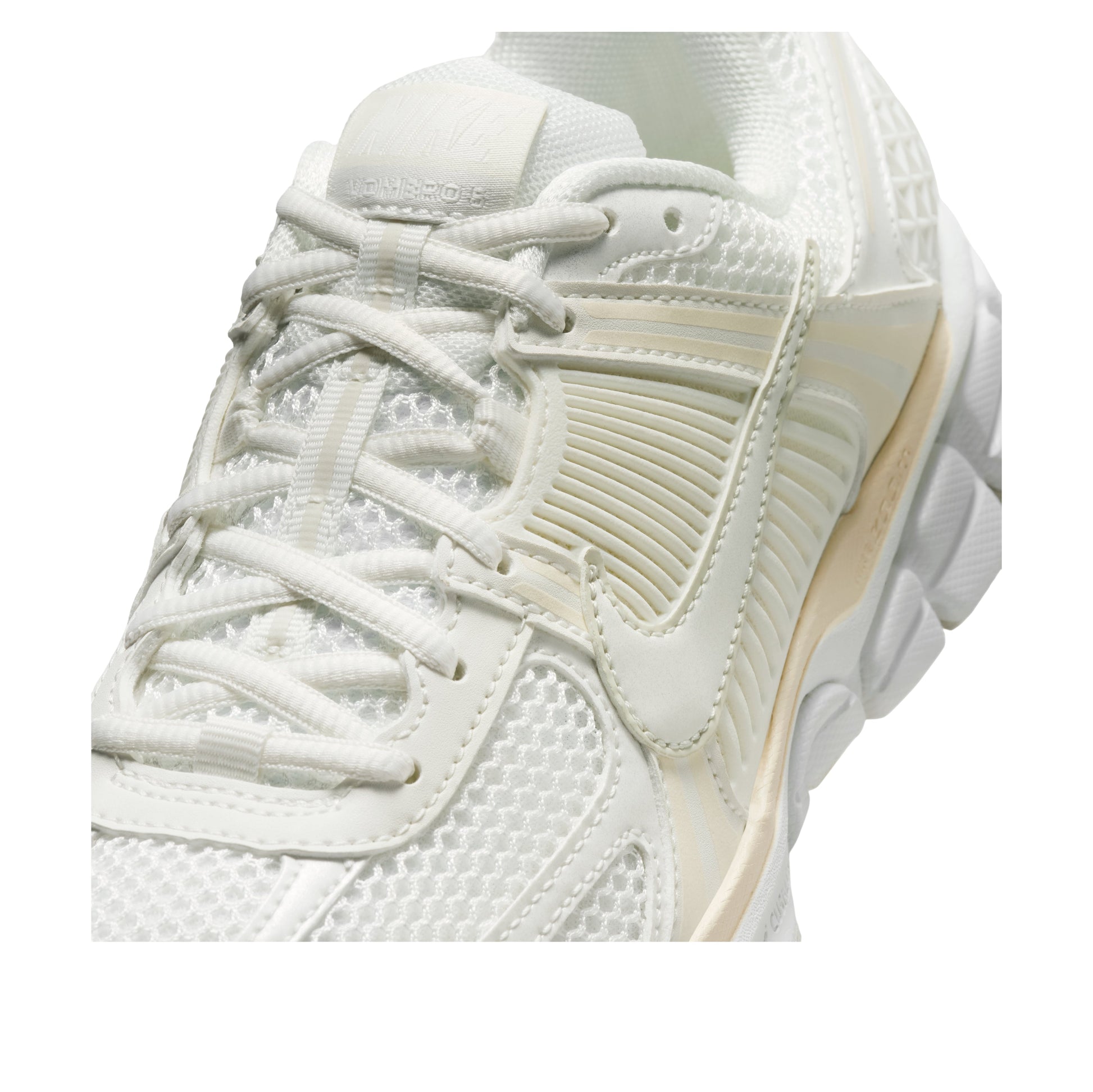 (WMNS) Nike Zoom Vomero 5 'Sail Coconut Milk' IB8929-100