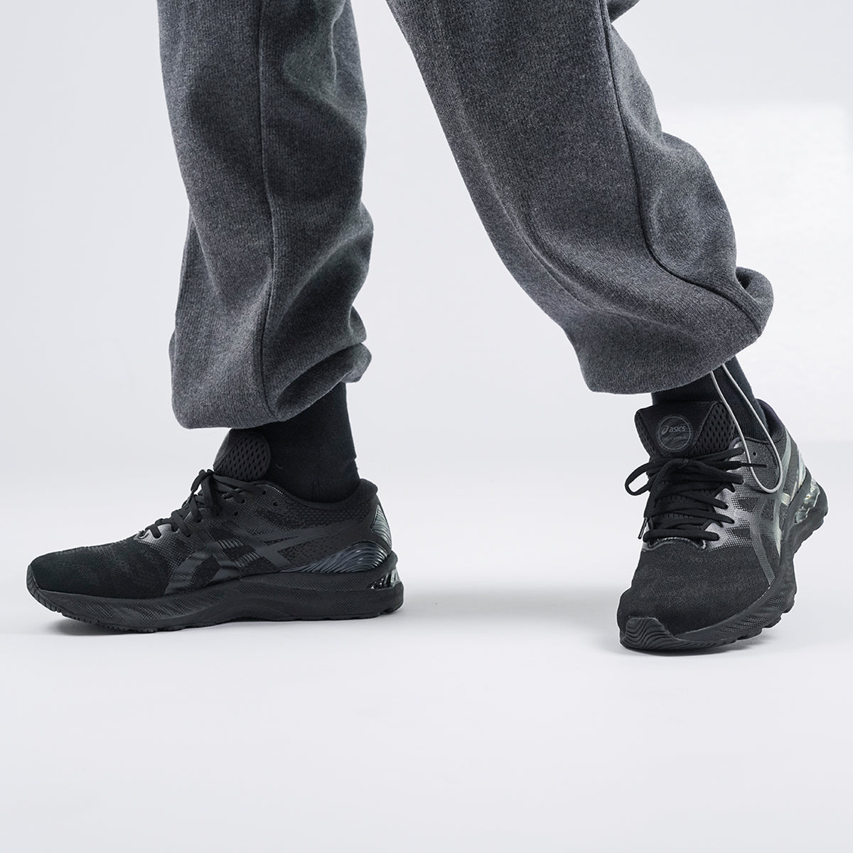 ASICS Gel-Nimbus 23 'Triple Black' 1011B004-002