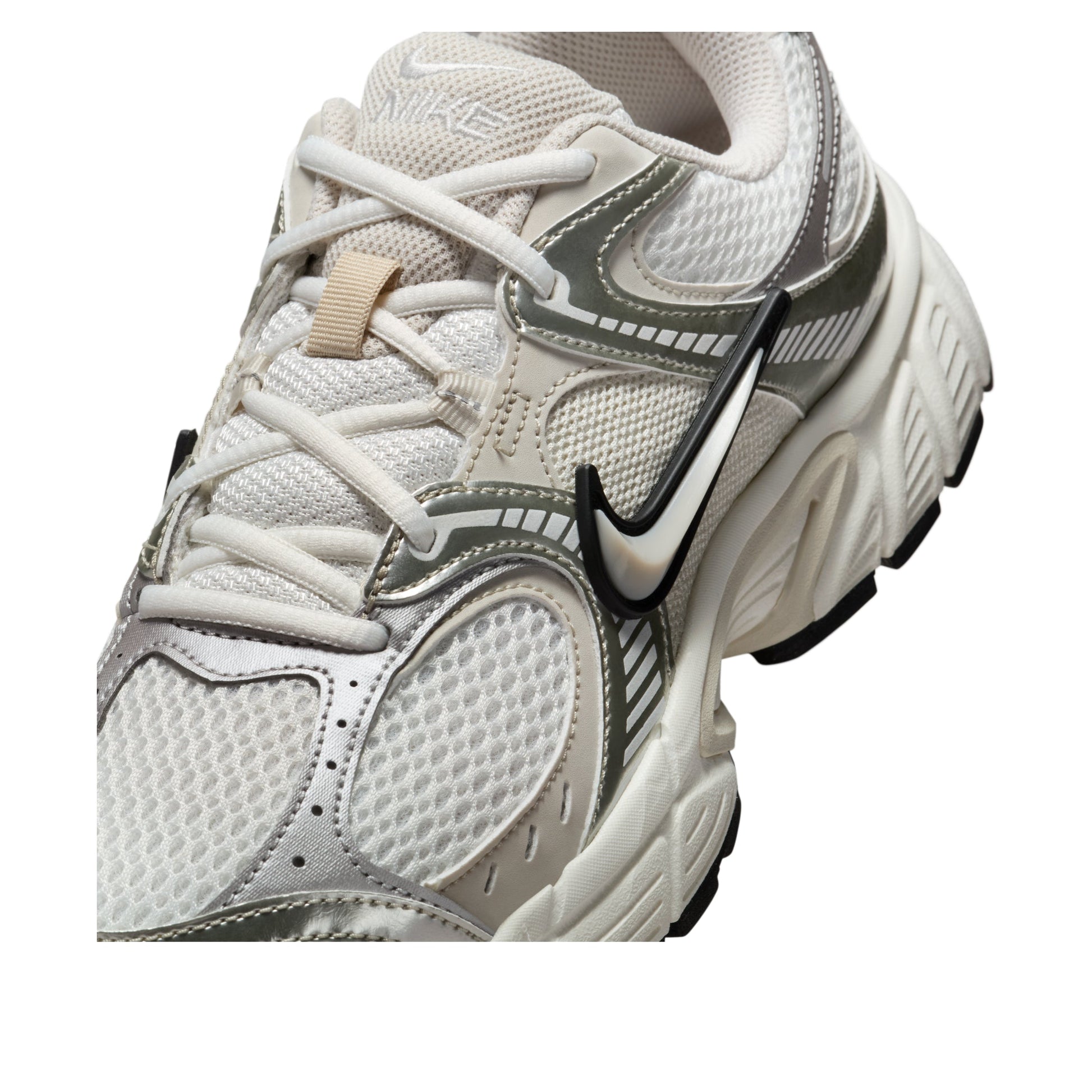(WMNS) Nike V5 RNR 'Summit White Light Orewood Brown' HQ7901-104