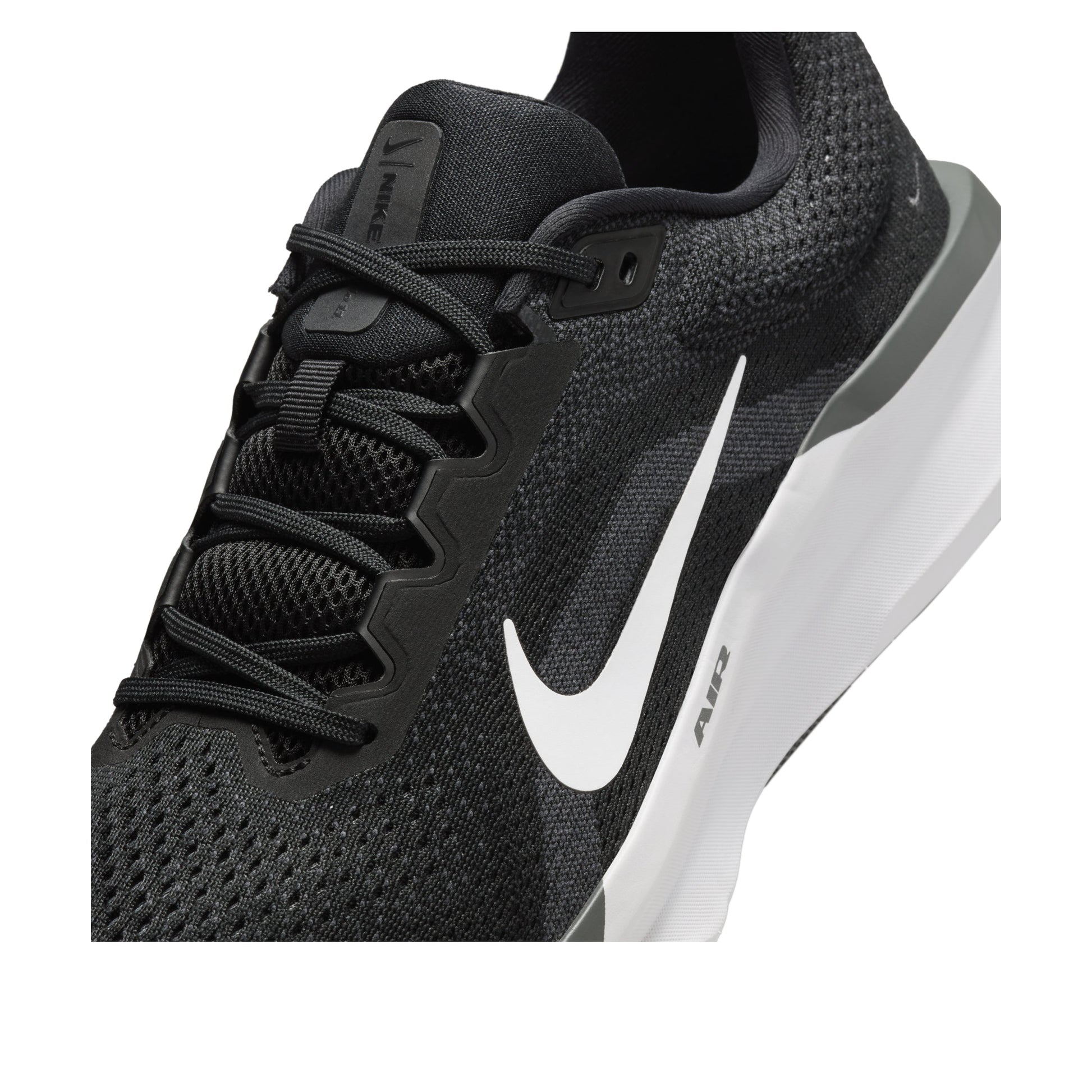 Nike Air Zoom Winflo 11 'Black White' FJ9509-001