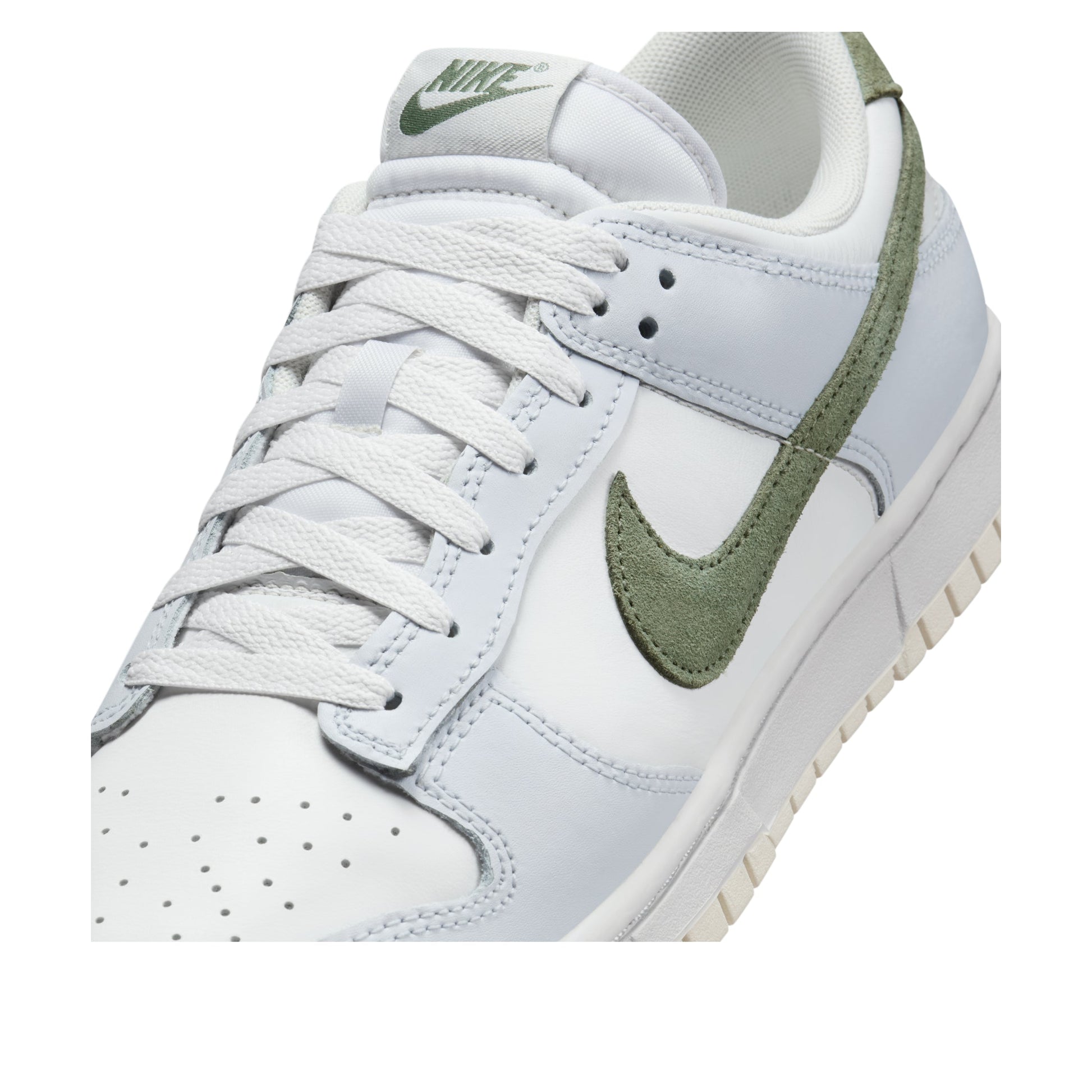 (WMNS) Nike Dunk Low 'Platinum Tint Juniper Fog' IM3371-030