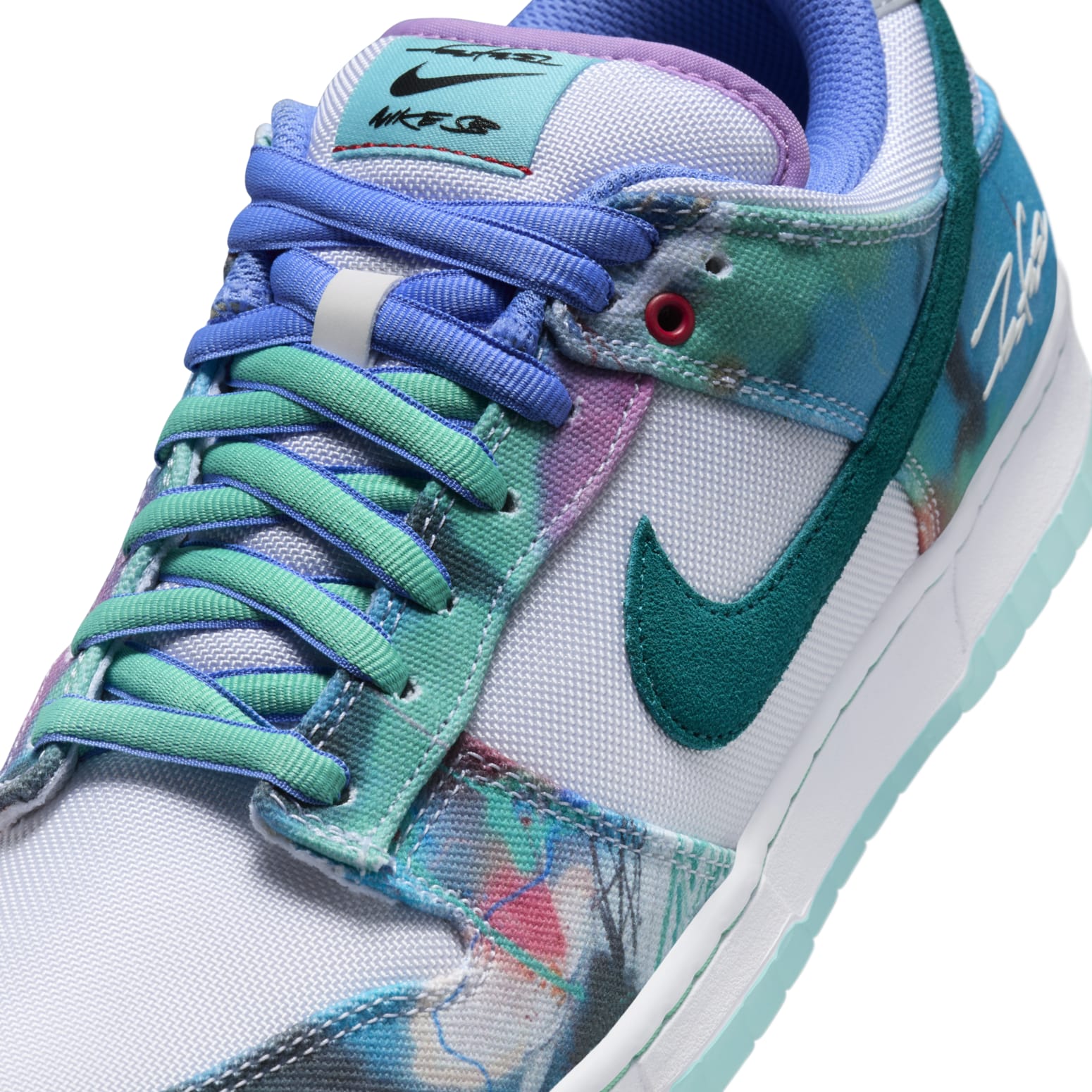 Nike x Futura Laboratories SB Dunk Low 'Bleached Aqua' HF6061-400