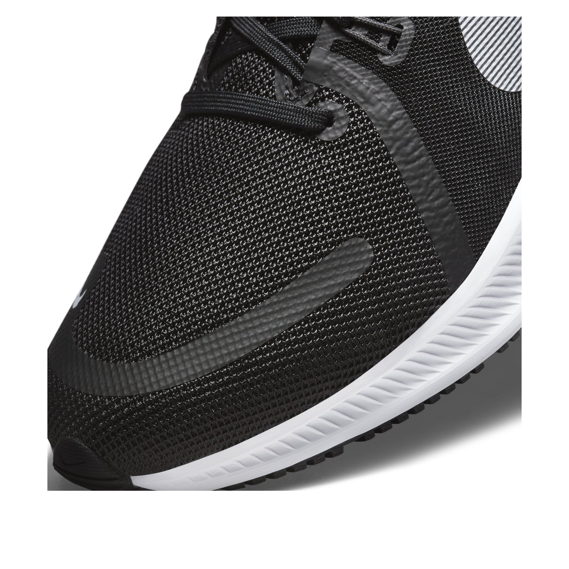 Nike Quest 4 'Black White' DA1105-006