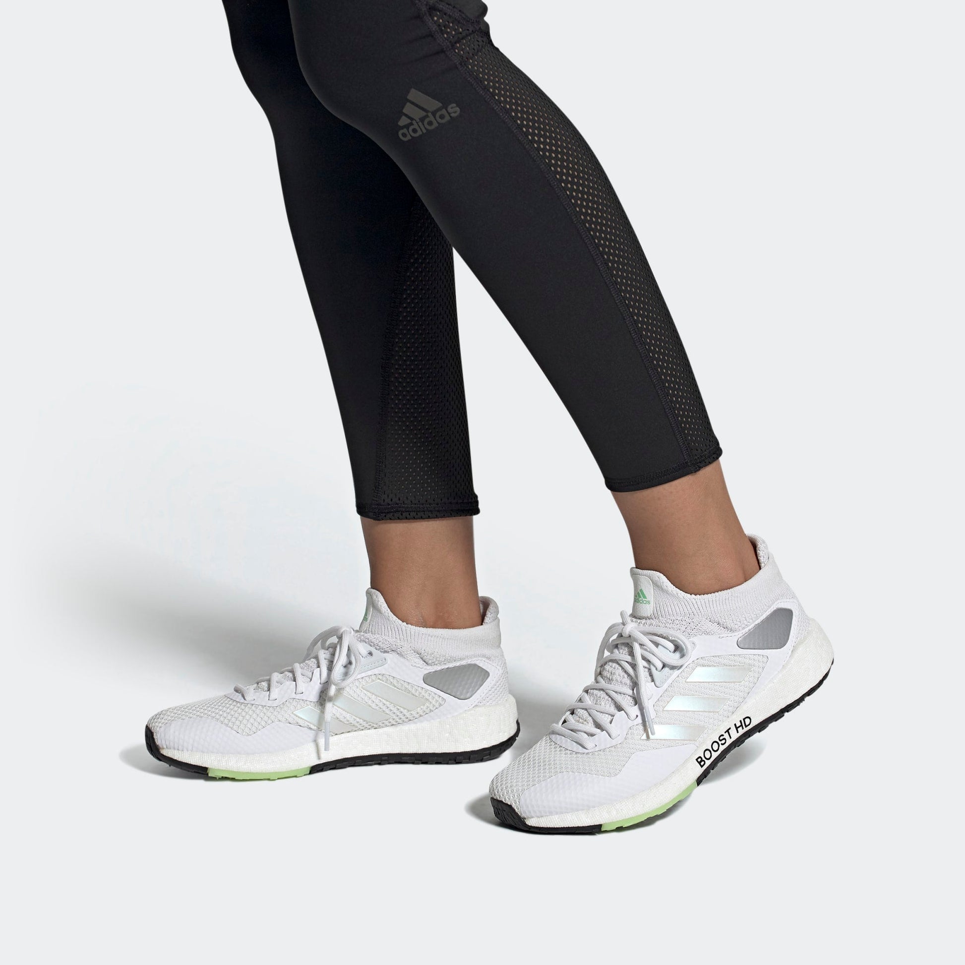(WMNS) adidas Pulseboost HD 'Grey White' EG9982