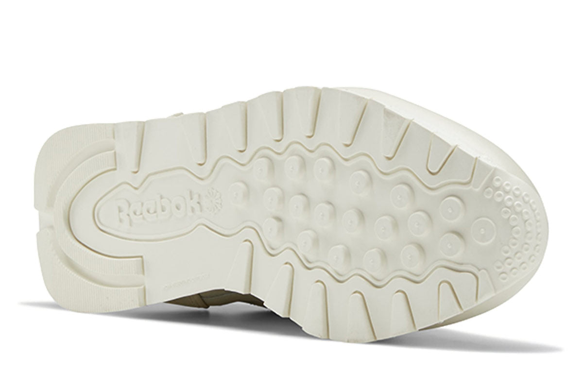 (WMNS) Reebok Classic Leather Beige/White FW2044