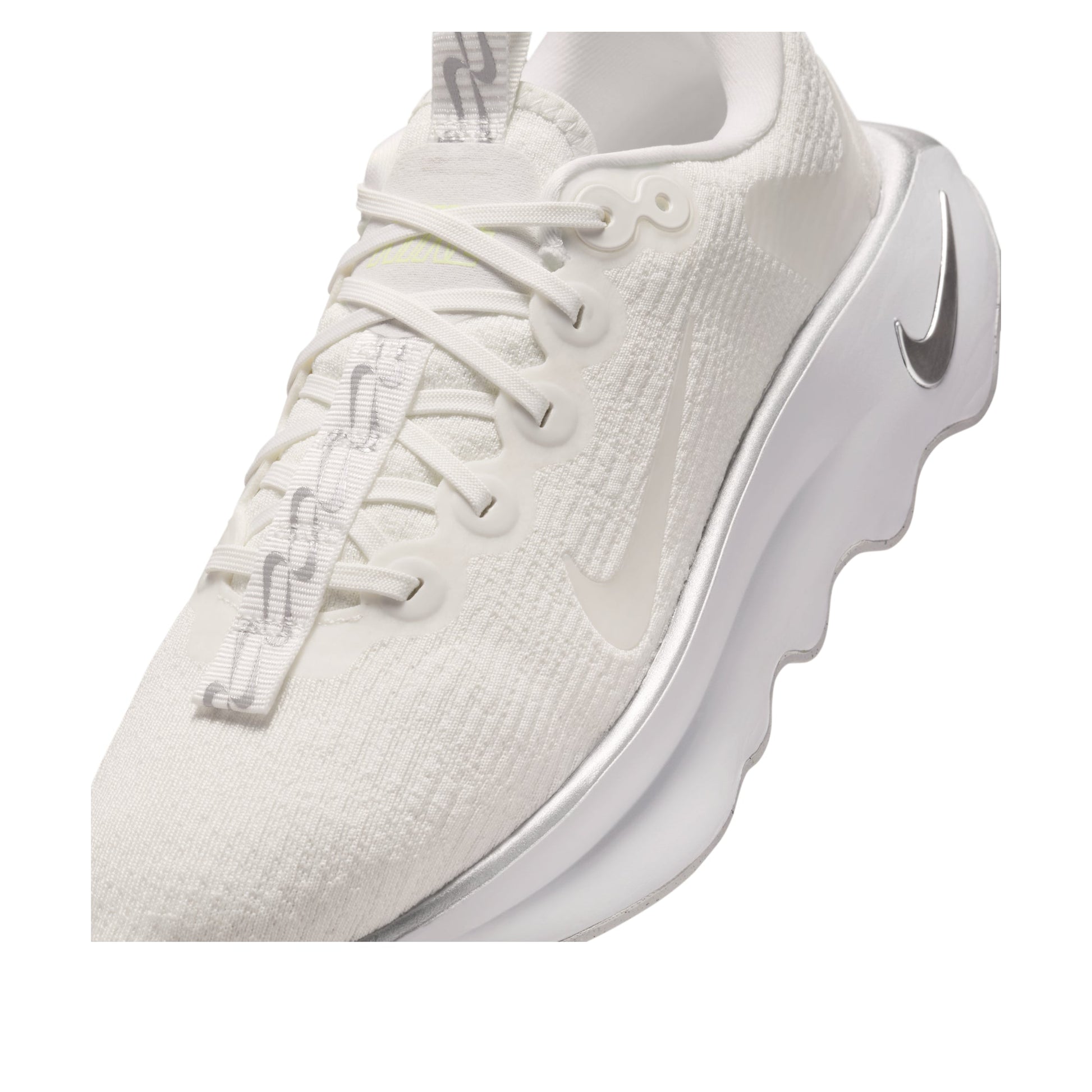 (WMNS) Nike Motiva 'Summit White Metallic Silver' DV1238-111
