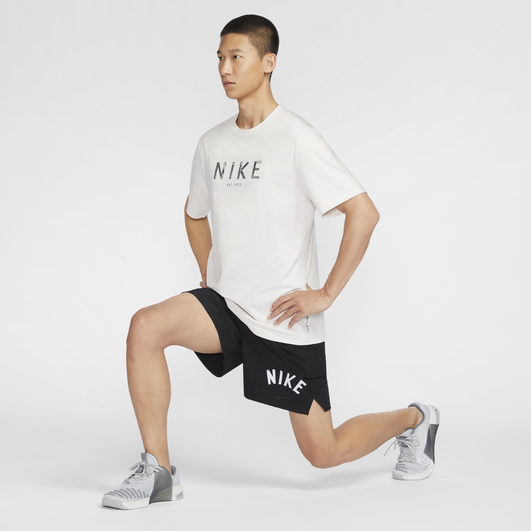 Nike Hyverse Dri-FIT UV T-Shirt Asia Sizing 'White' HJ7008-030